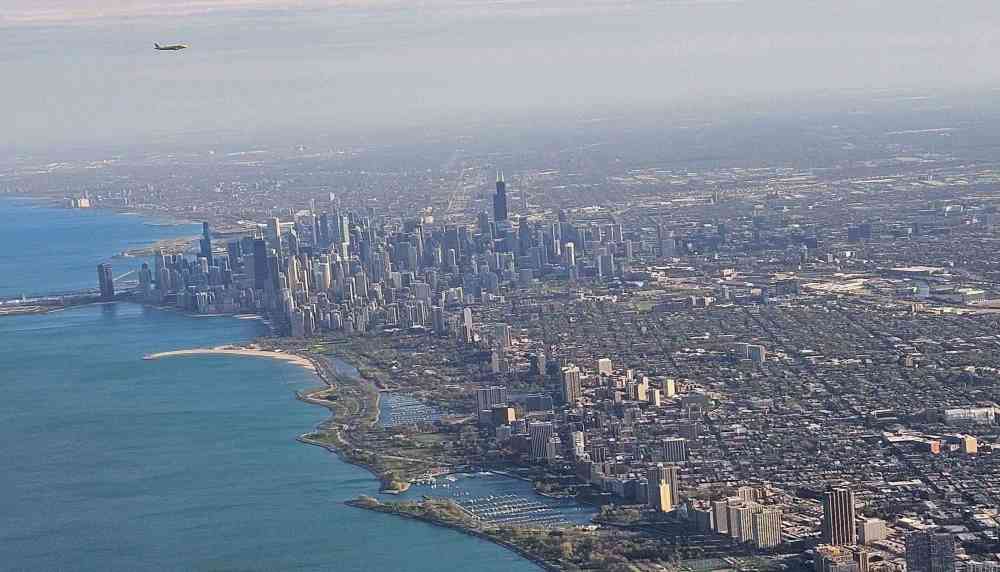 21 04 chicago from plane.jpg