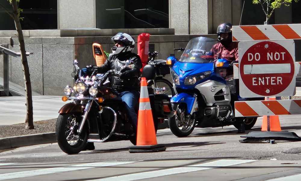 n n g off to bike shop.jpg