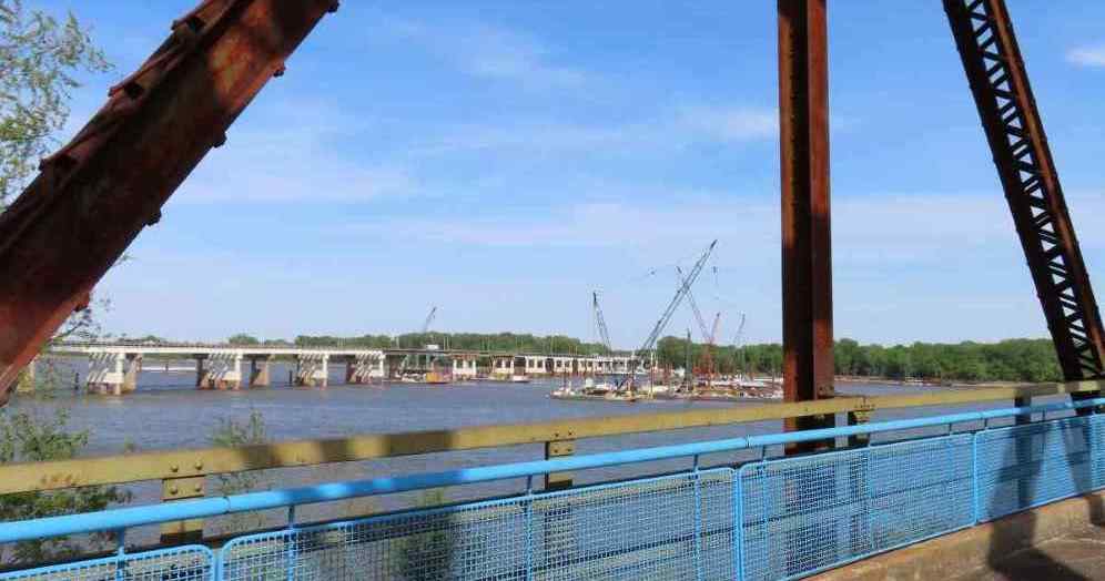 old chain of rocks bridge 3 new.jpg