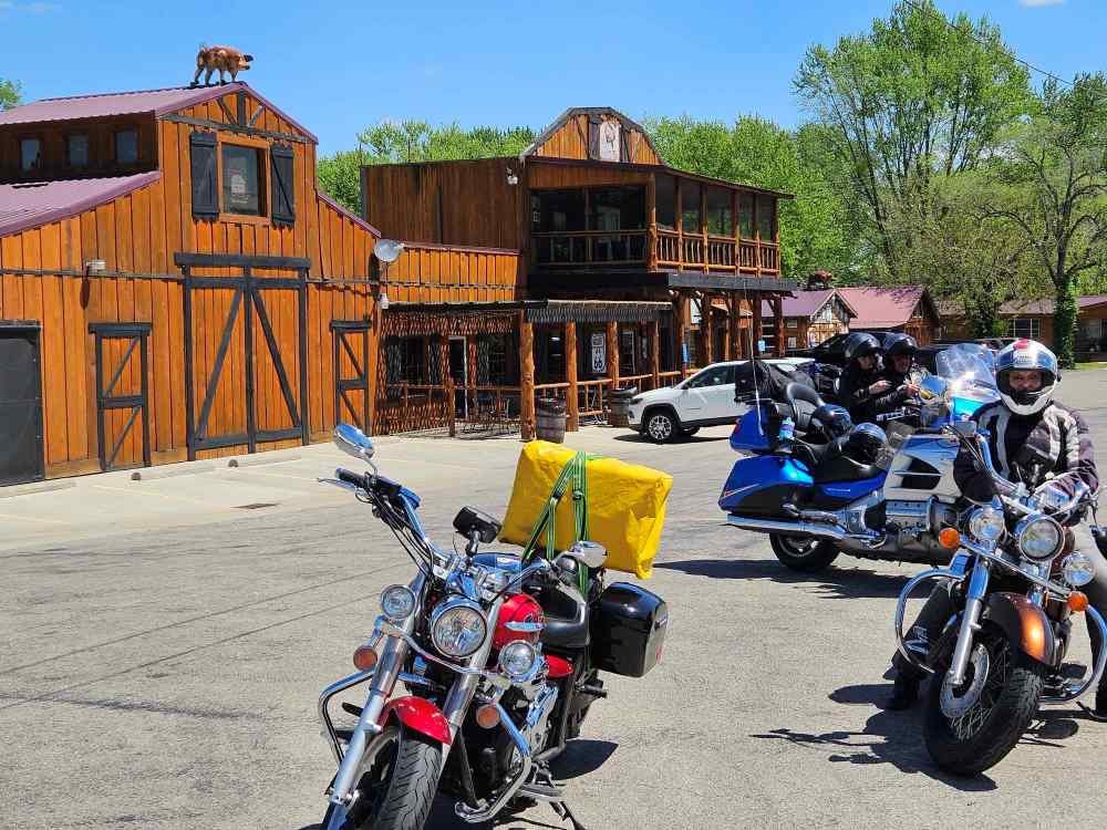 quirky bar and grill.jpg